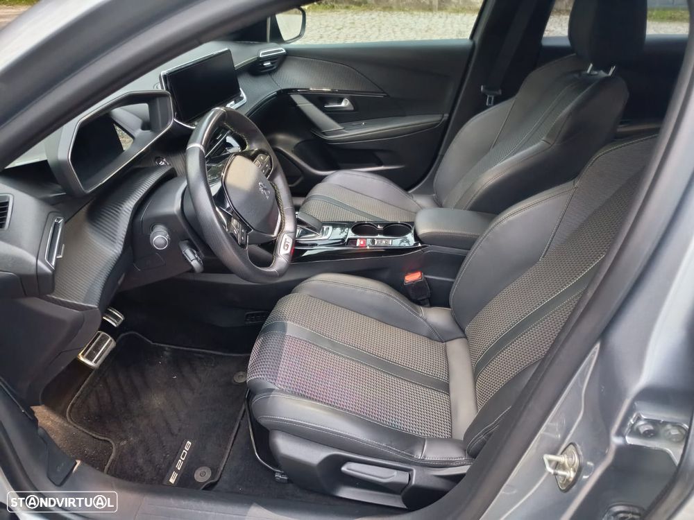 Peugeot e-208 50 kWh GT Line - 7