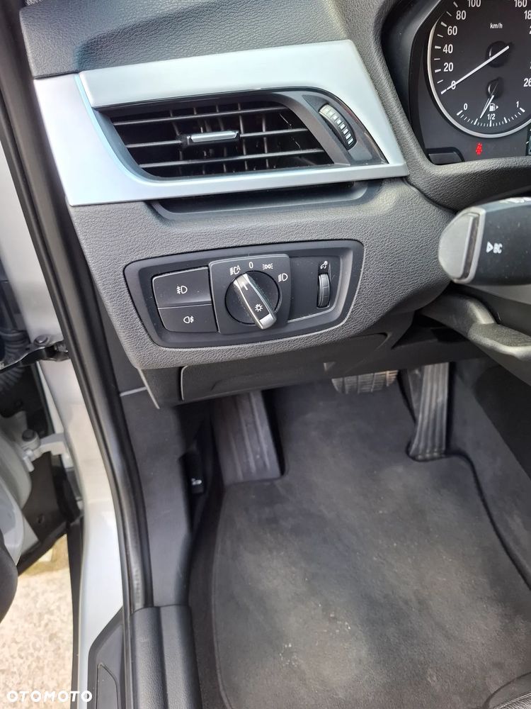 BMW X1 xDrive20i - 13