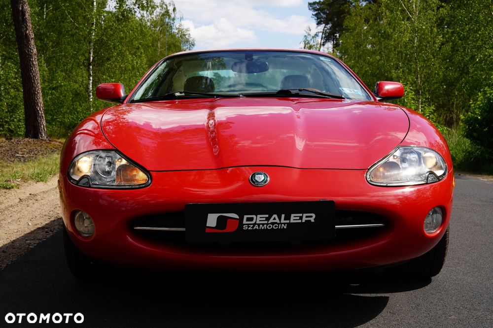 Jaguar XK8 - 2