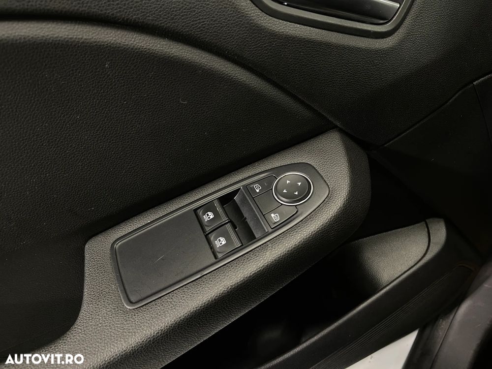 Renault Clio E-TECH 140 BUSINESS EDITION - 18