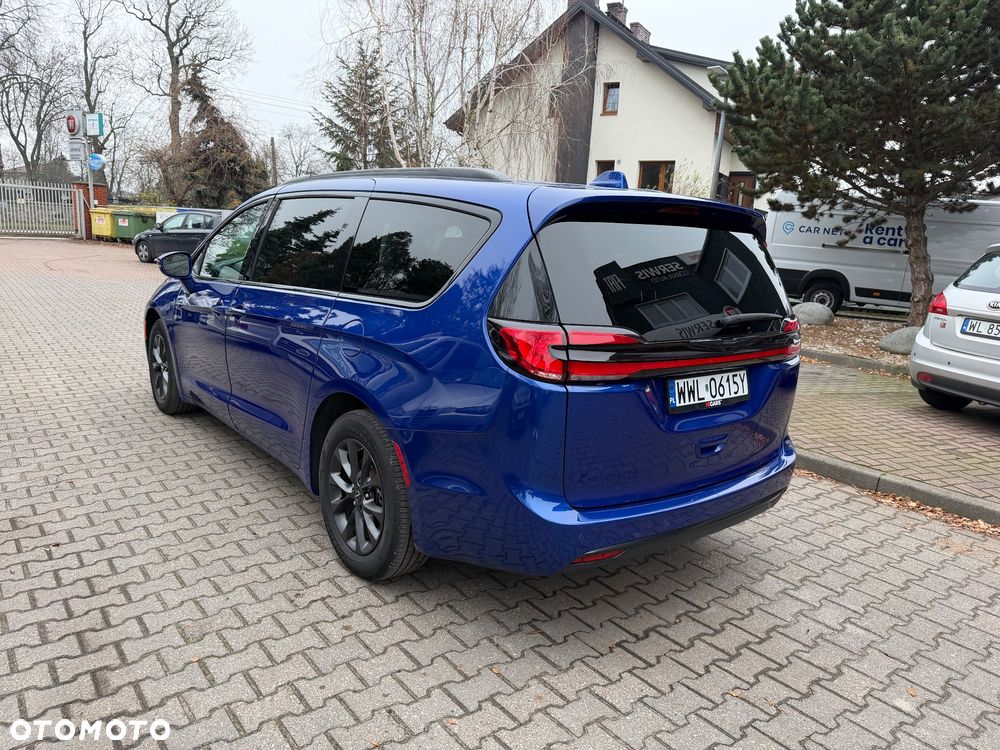 Chrysler Pacifica - 3