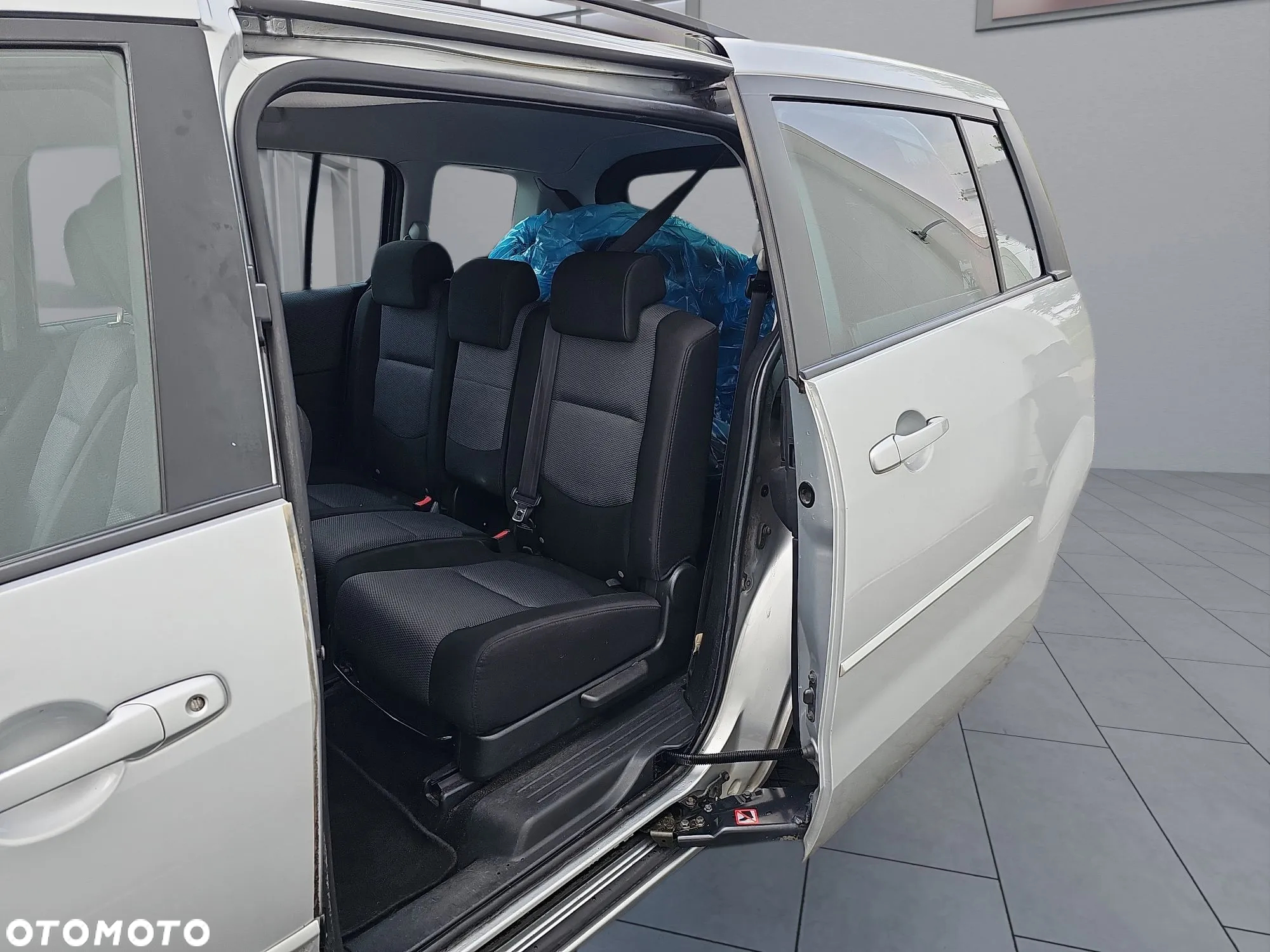 Mazda 5 2.0 Exclusive - 14