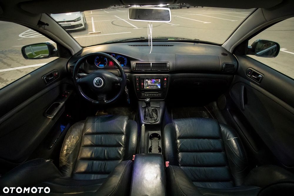 Volkswagen Passat - 27
