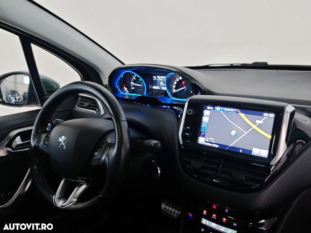 Peugeot 2008 PureTech 110 Stop&Start EAT6 Allure - 4