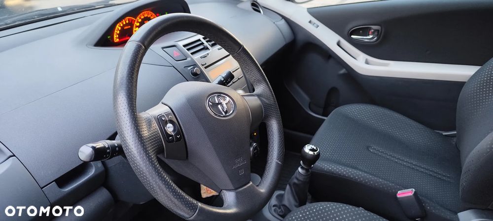 Toyota Yaris 1.33 Luna Start - 18