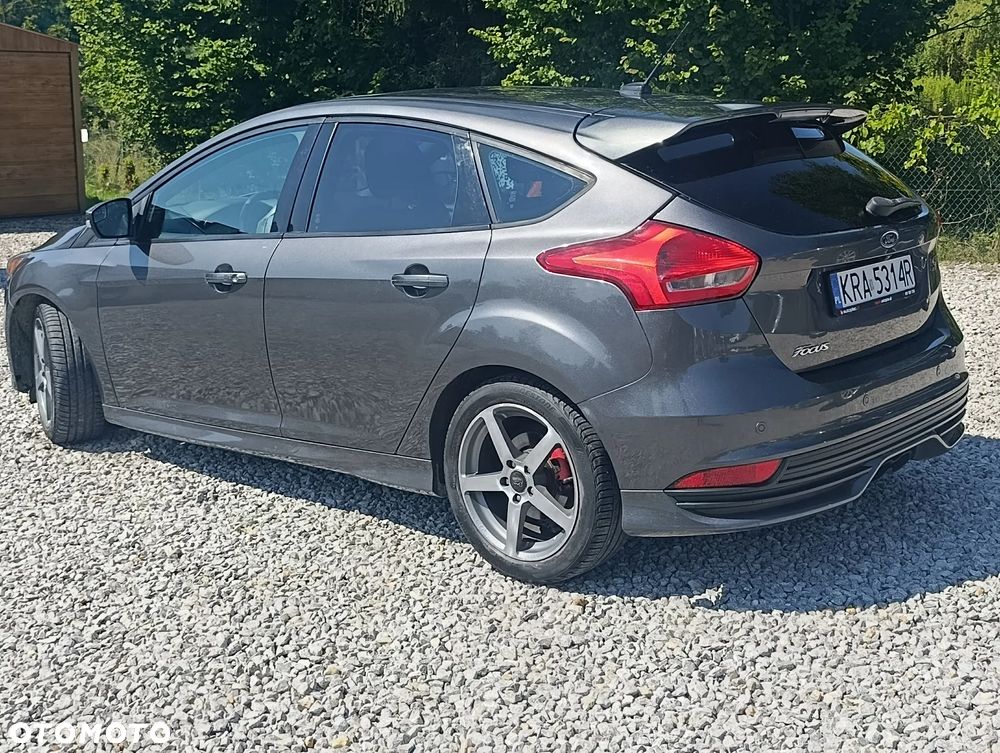 Ford Focus 2.0 EcoBoost ST - 6