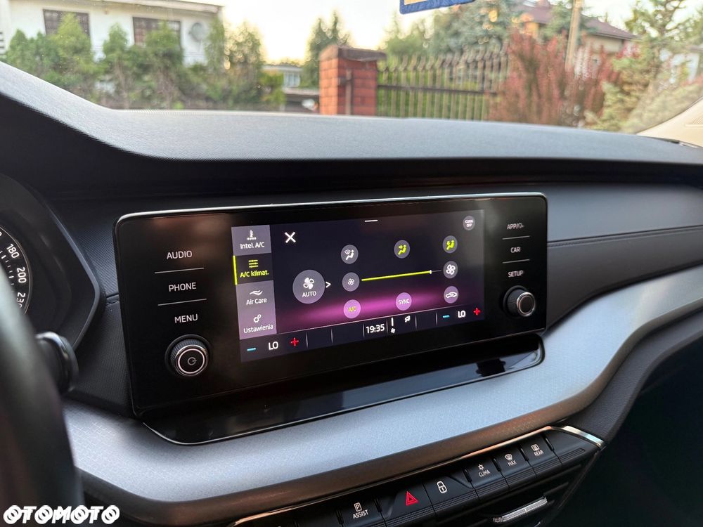 Skoda Octavia 1.5 TSI ACT Active - 15