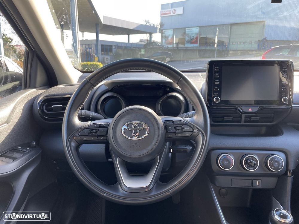 Toyota Yaris 1.0 VVT-i Exclusive - 9