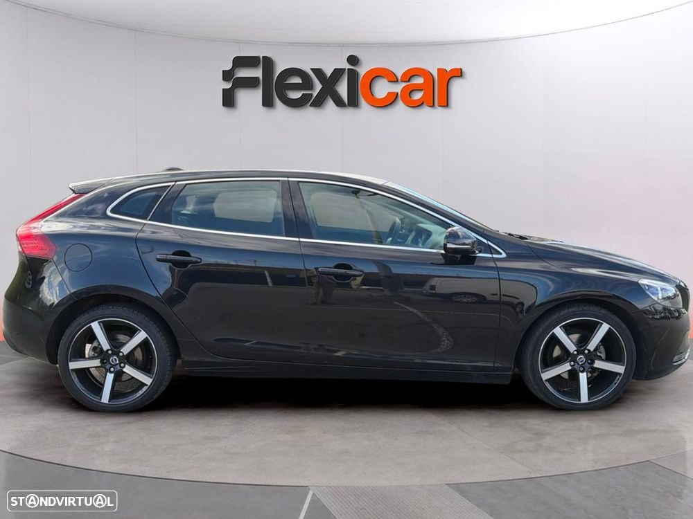 Volvo V40 1.6 D2 R-Design - 3