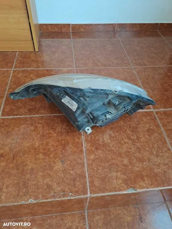 Far dreapta Citroen C3 an 2002-2005 original - 3