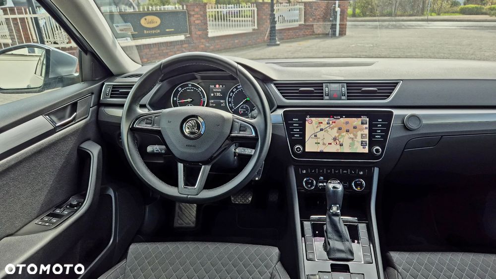 Skoda Superb 2.0 TDI DSG Sportline - 16