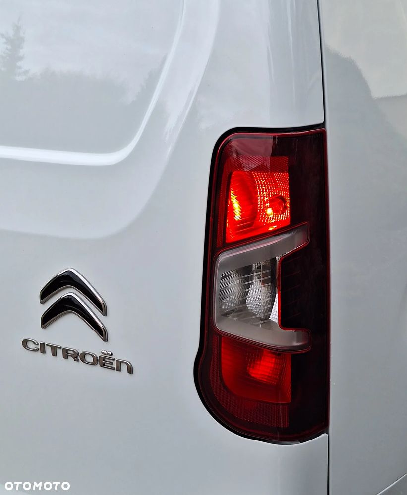 Citroën BERLINGO - 11