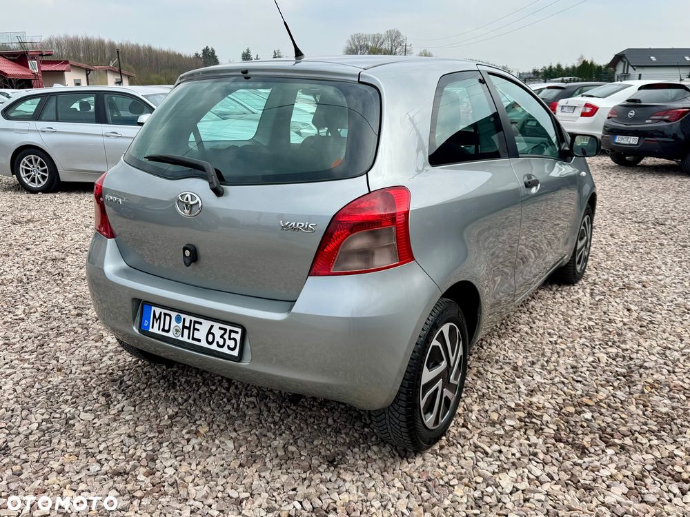 Toyota Yaris - 6