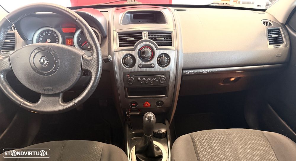 Renault Mégane Break 1.5 dCi Confort - 8