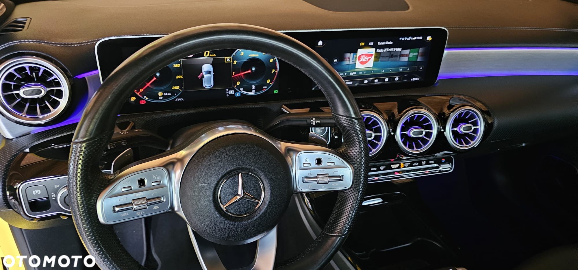 Mercedes-Benz Klasa A 200 AMG Line 7G-DCT - 18