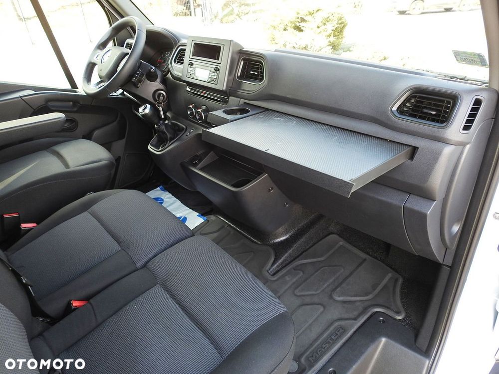 Renault MASTER  PLANDEKA 10 PALET WEBASTO TEMPOMAT LEDY PNEUMATYKA KLIMATYZACJA  165KM - 37