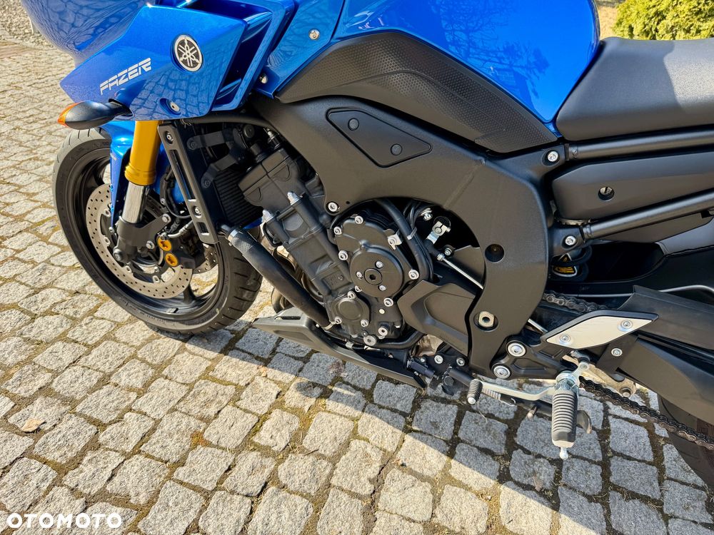 Yamaha FZ8 - 32