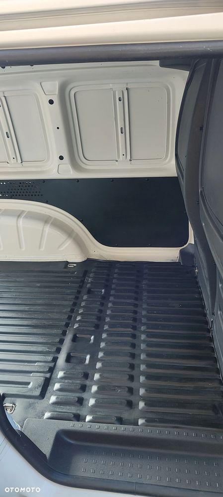 Volkswagen Caddy 2.0 TDI - 6