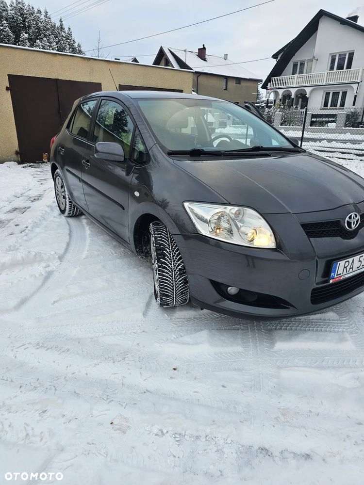Toyota Auris 1.6 VVT-i Team - 1