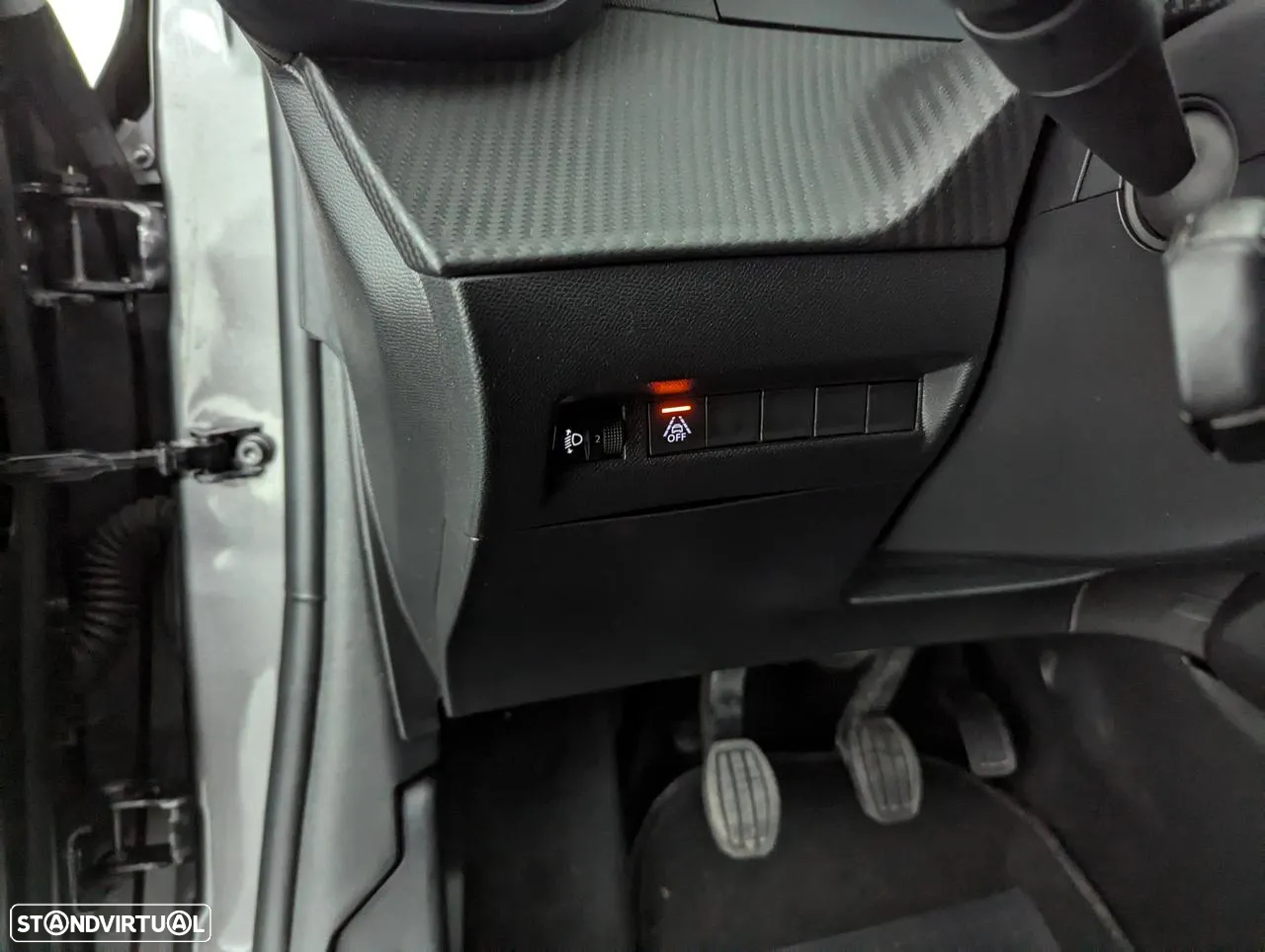Peugeot 208 1.2 PureTech Active Pack - 28