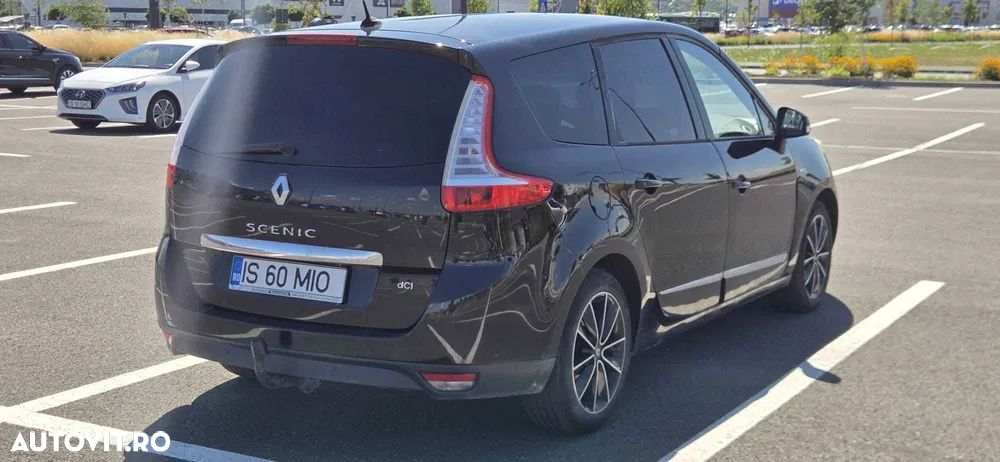 Renault Grand Scenic - 8