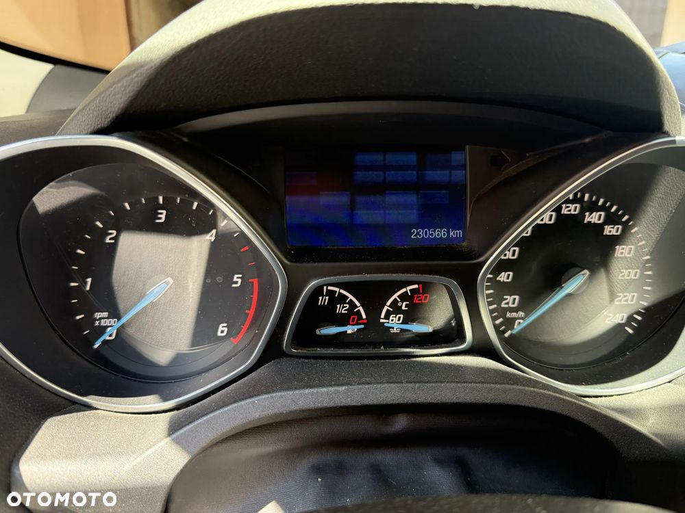 Ford Kuga 2.0 TDCi 4x4 SYNC - 6