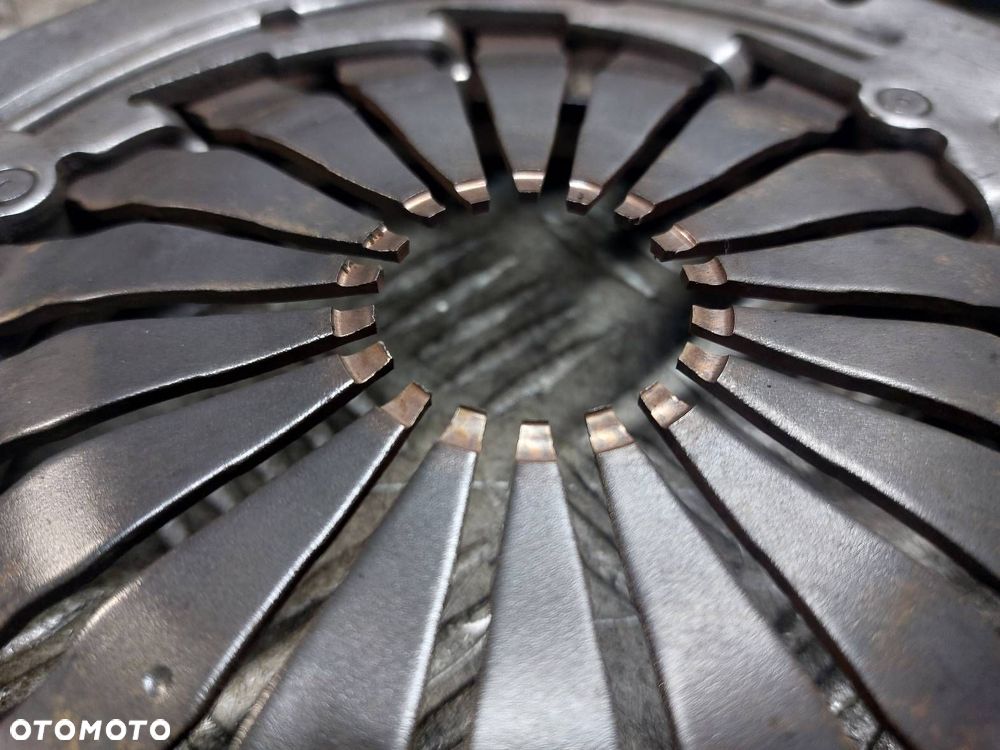 KOŁO DWUMASOWE TARCZA DOCISK ŁOŻYSKO CITROEN C4 PICASSO I 1.6 HDI 415039610 - 4