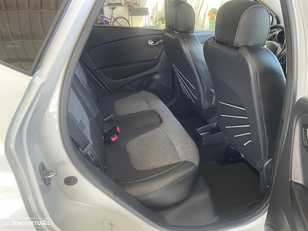 Renault Captur 1.3 TCe Exclusive - 22