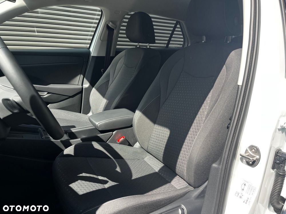 Volkswagen T-Roc - 14