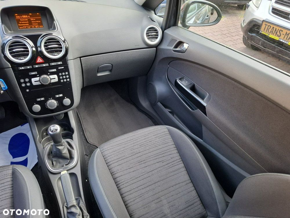Opel Corsa 1.4 16V Energy - 19
