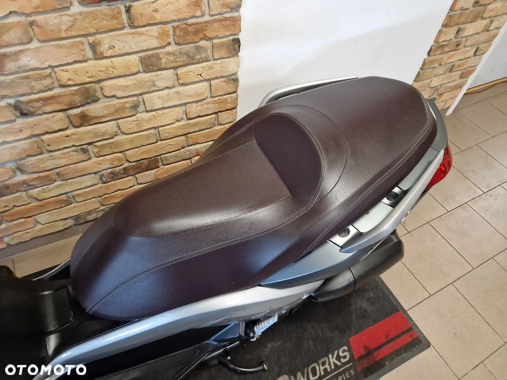Yamaha X-max - 22