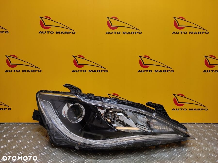 CHRYSLER PACIFICA HYBRYDA 2017- REFLEKTOR LAMPA R USA - 2