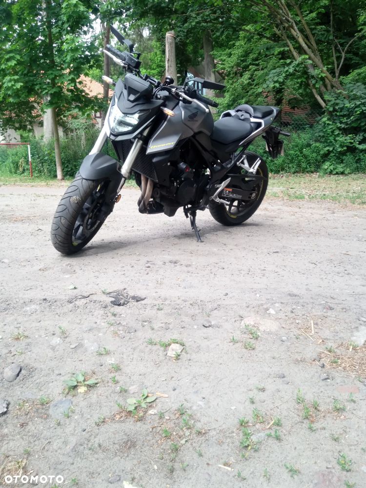 Honda CB - 9