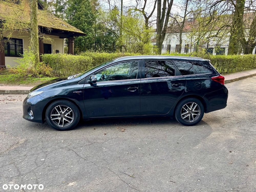 Toyota Auris 1.8 HSD Prestige - 6