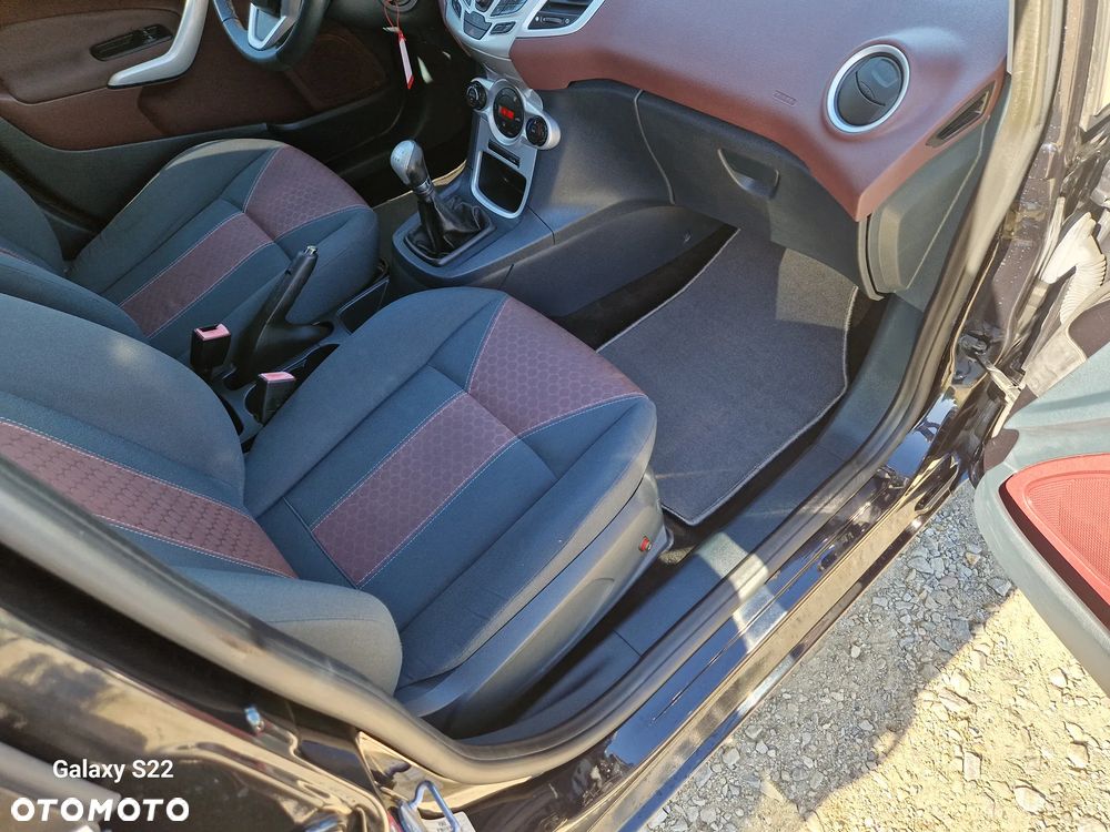 Ford Fiesta 1.6 Ti-VCT Titanium - 22