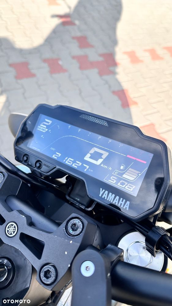 Yamaha MT - 5