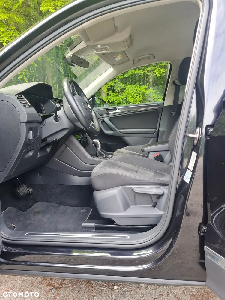 Volkswagen Tiguan 2.0 TDI SCR 4Mot Elegance DSG - 9