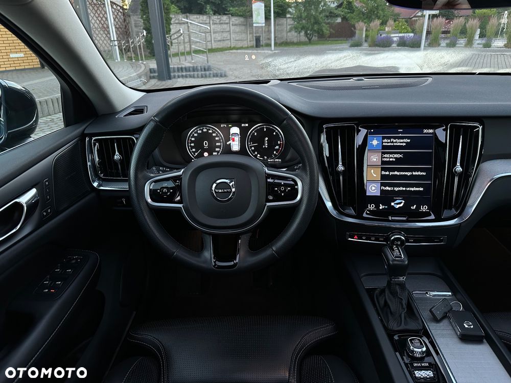 Volvo V60 D4 Inscription - 8