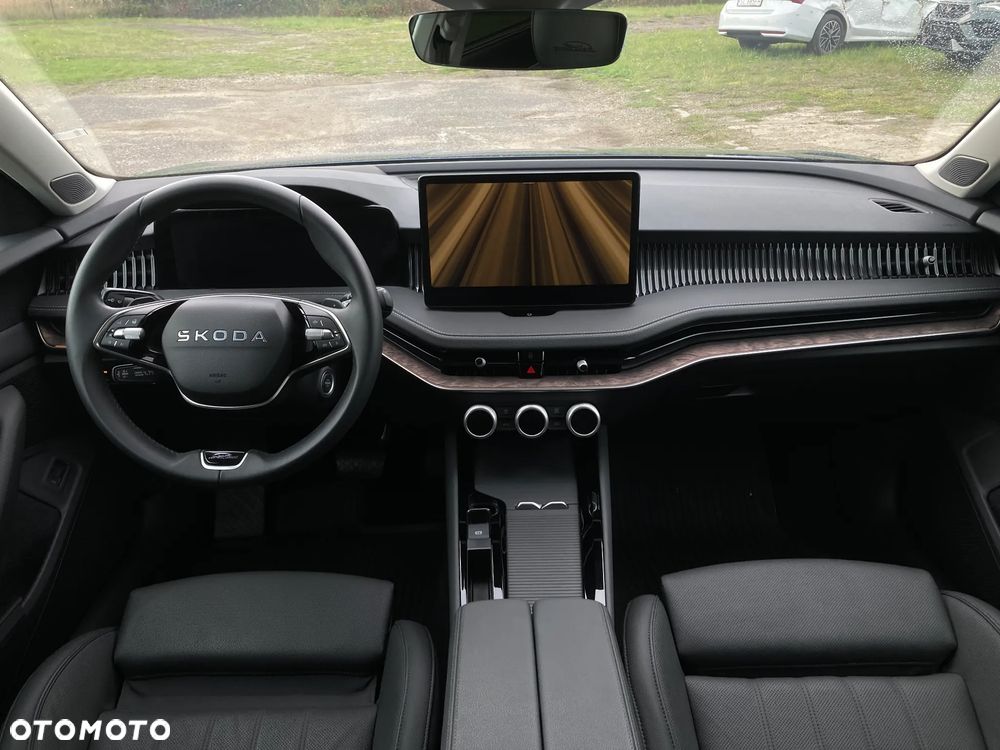 Skoda Superb 2.0 TDI SCR 4x4 L&K DSG - 10