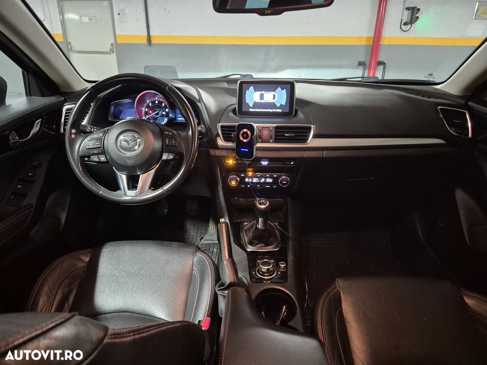 Mazda 3 - 5