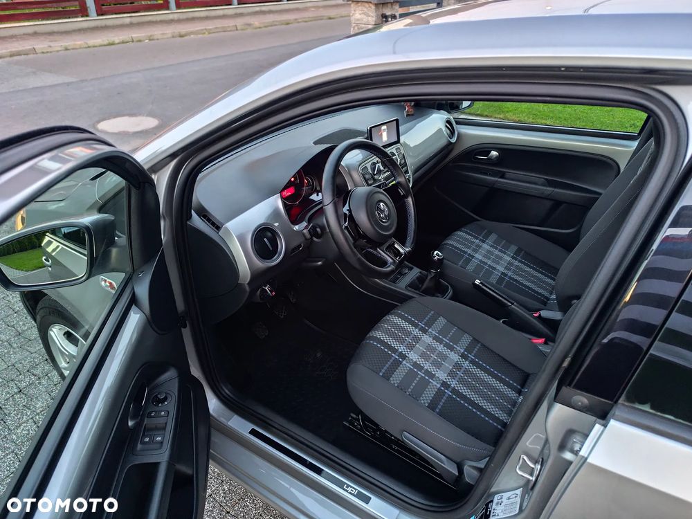 Volkswagen up! club - 14