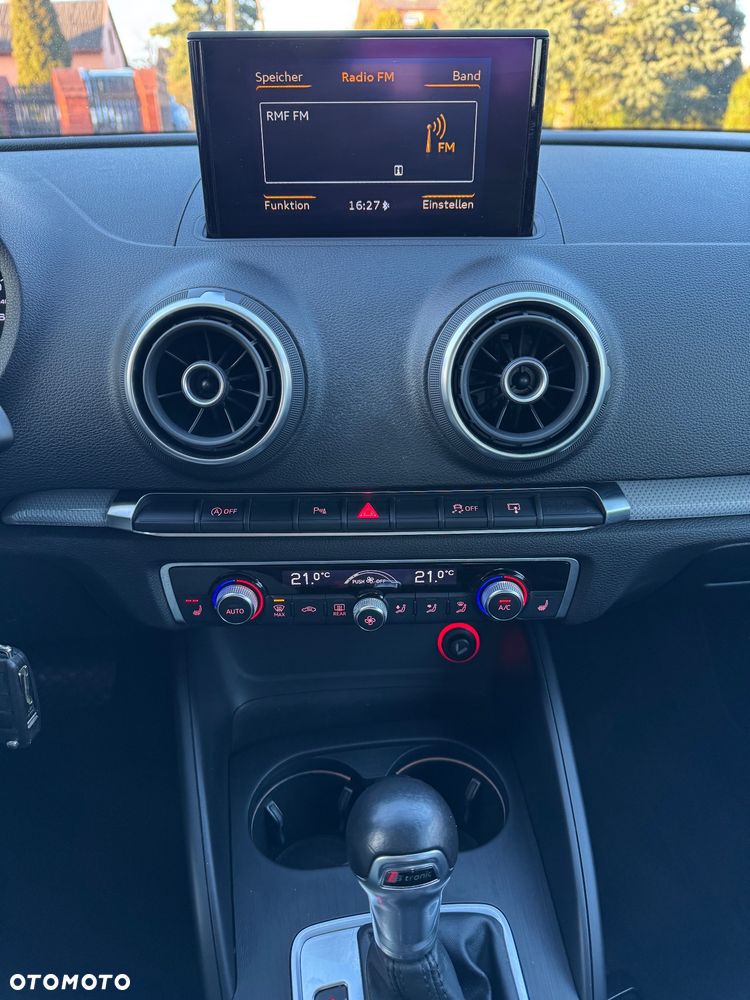 Audi A3 Sportback 1.6 TDI S tronic design - 19