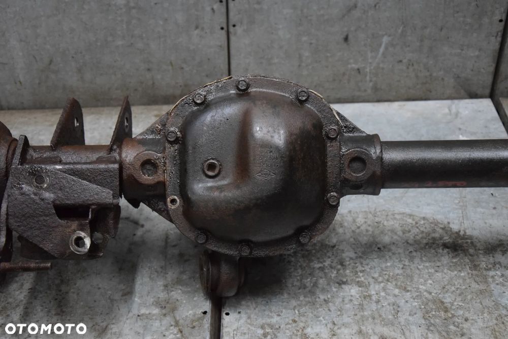 JEEP CHEROKEE XJ 2.5 TD MOST PRZÓD 41/11 - 11