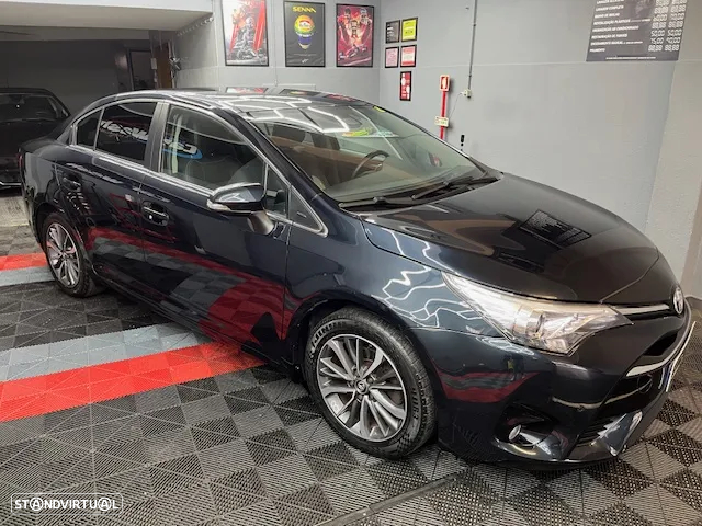 Toyota Avensis SD 1.6 D-4D Exclusive +P.Business - 12