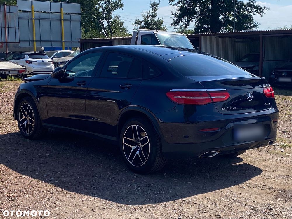 Mercedes-Benz GLC Coupe 250 4-Matic - 11