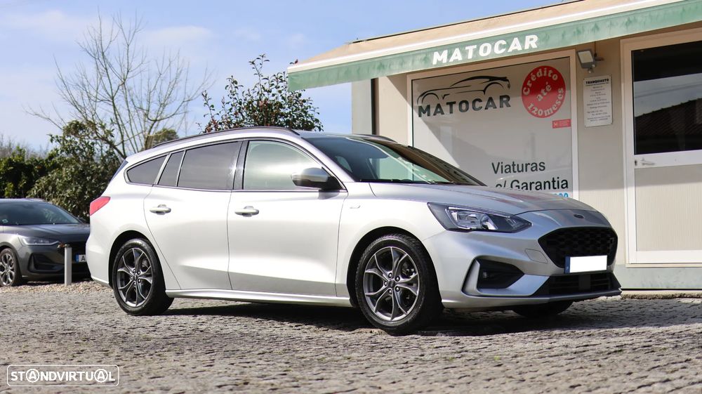 Ford Focus SW 1.5 TDCi EcoBlue ST-Line — fotografia 2