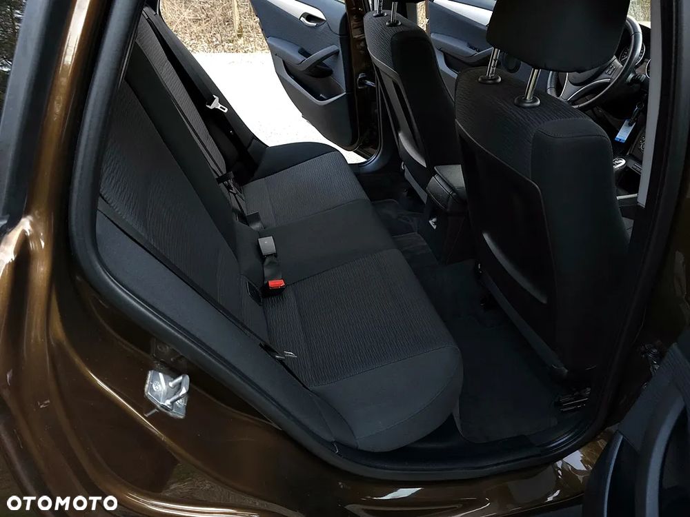 BMW X1 sDrive18i xLine - 36