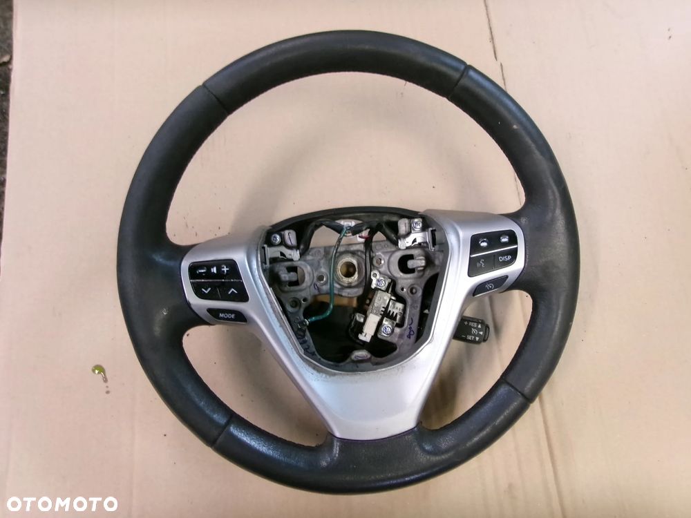 KIEROWNICA SKÓRA TEMPOMAT DO OBSZYCIA TOYOTA VERSO 09-13 - 1