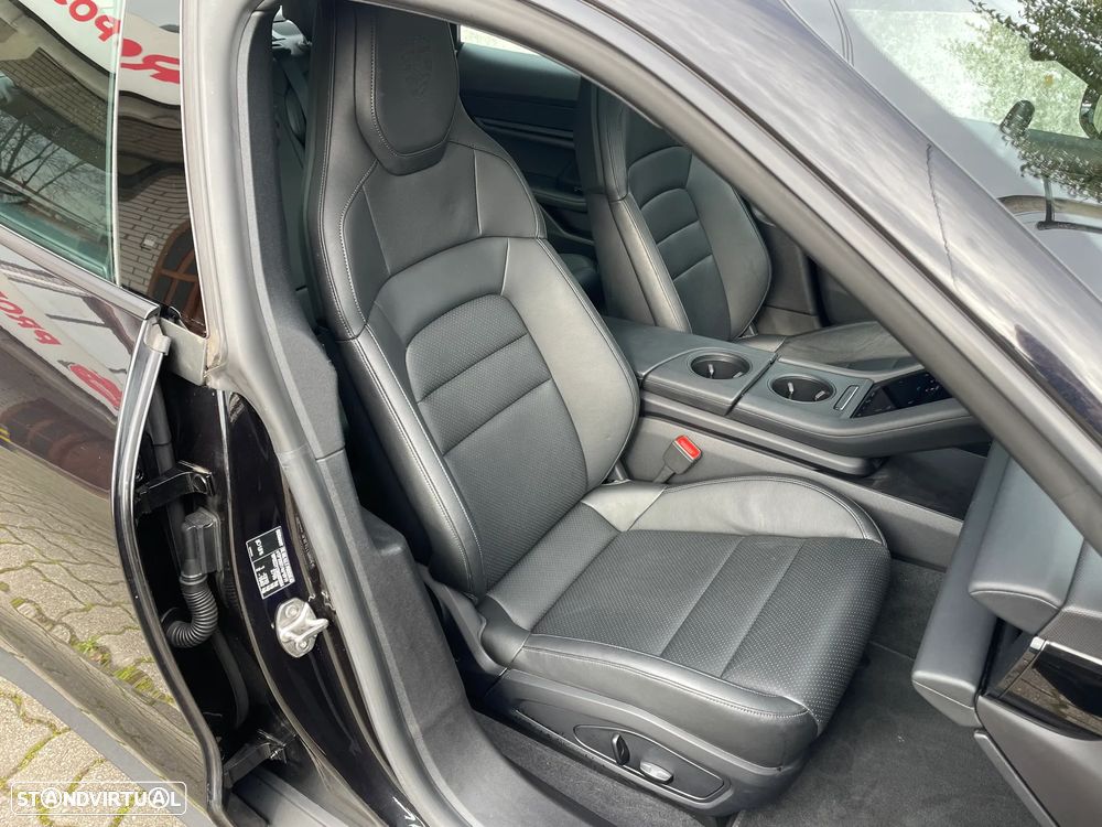 Porsche Taycan Standard - 29
