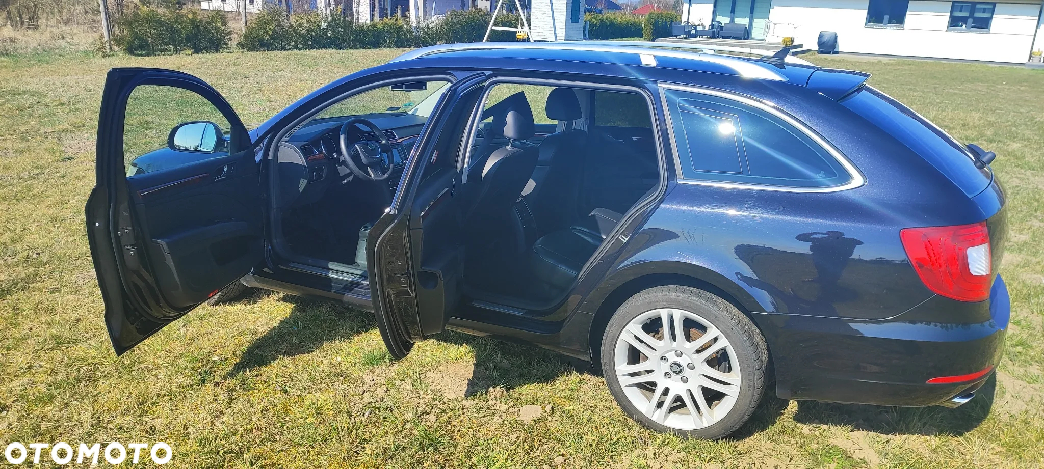 Skoda Superb 2.0 TDI Elegance DSG - 9